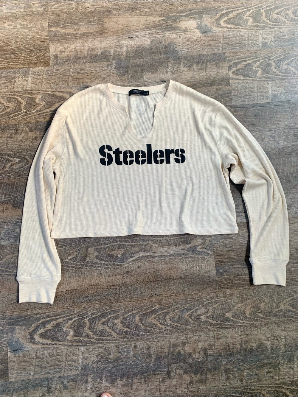 Steelers Athlesuire Cropped Long-Sleeve Top - Cream